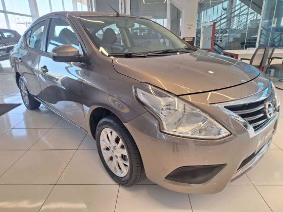 NISSAN VERSA 1.6 16V FLEXSTART SV 4P XTRONIC NISSAN VERSA 1.6 16V FLEXSTART SV 4P XTRONIC